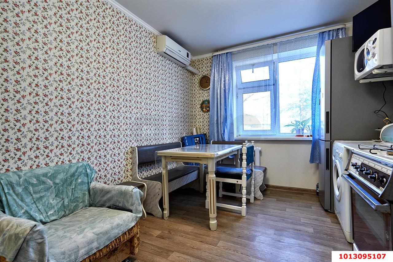 2-комнатная квартира 49 м², 1/3 эт. — фото 4