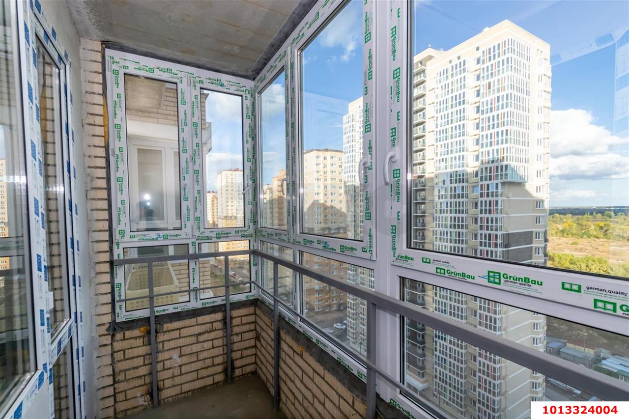 2-комнатная квартира 68 м², 20/24 эт. — фото 10