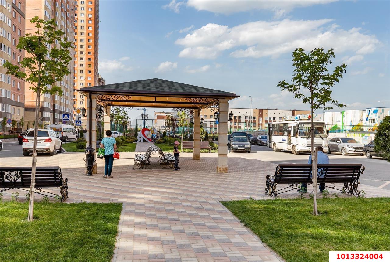 2-комнатная квартира 68 м², 20/24 эт. — фото 6