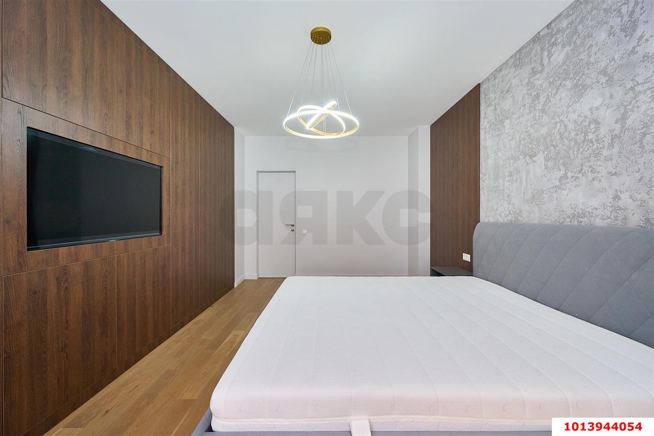 1-комнатная квартира 50 м², 8/16 эт. — фото 4