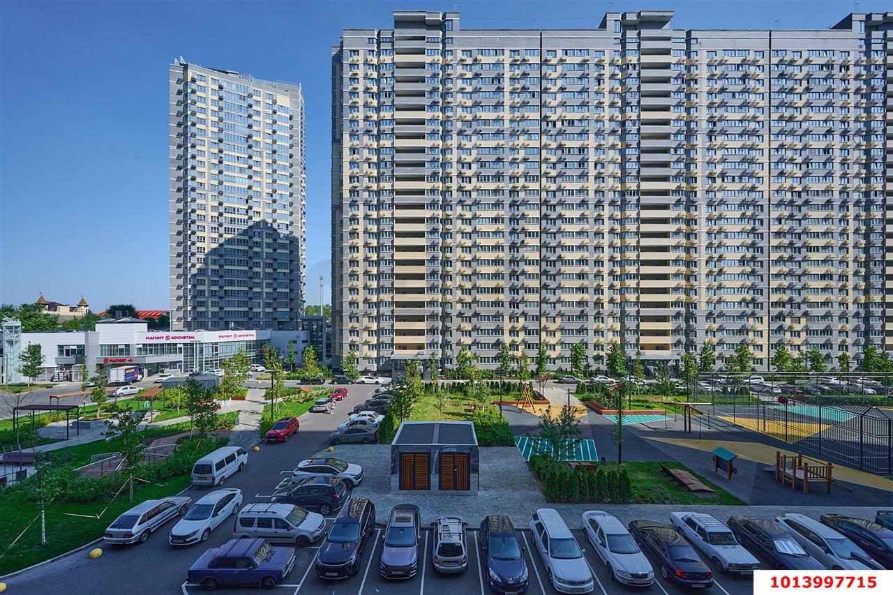 3-комнатная квартира 89 м², 17/23 эт. — фото 1