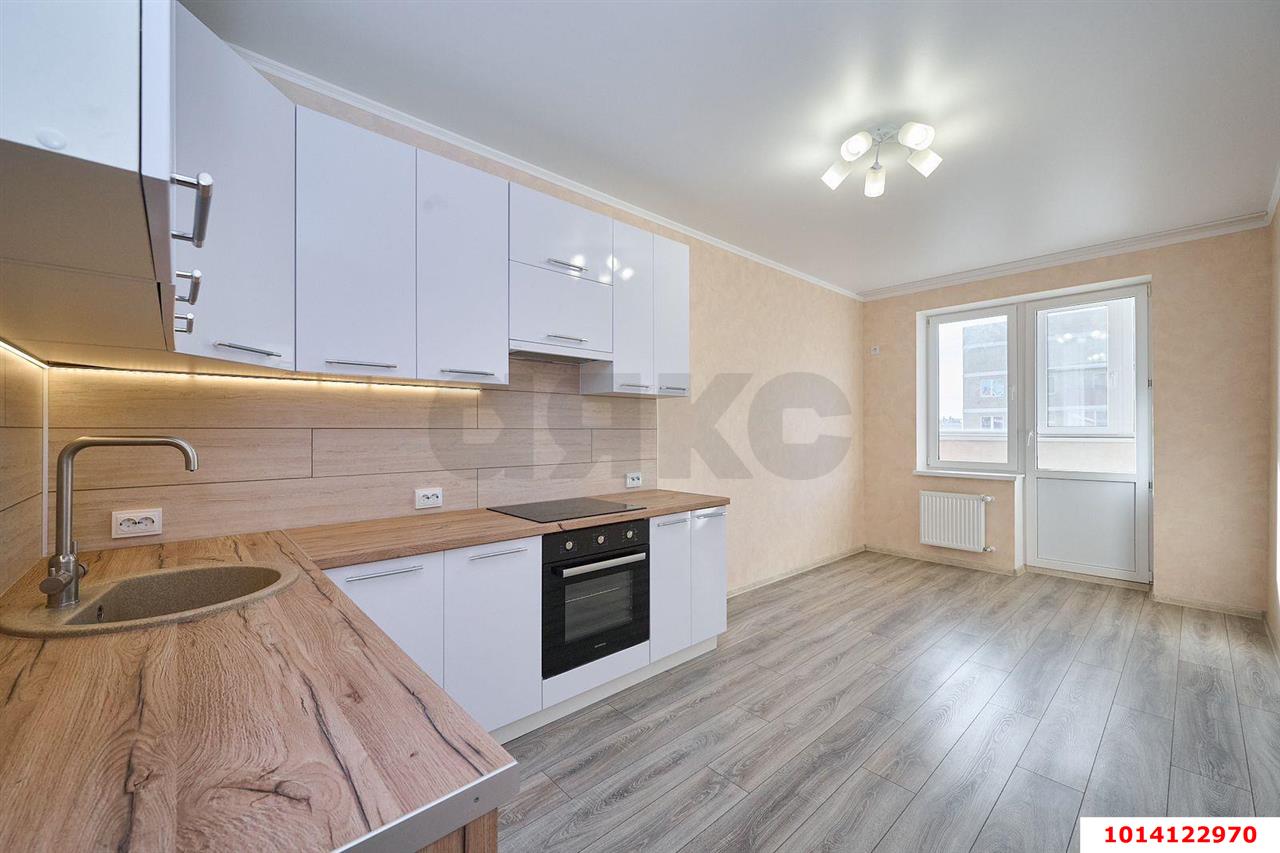 1-комнатная квартира 43 м², 20/24 эт. — фото 1