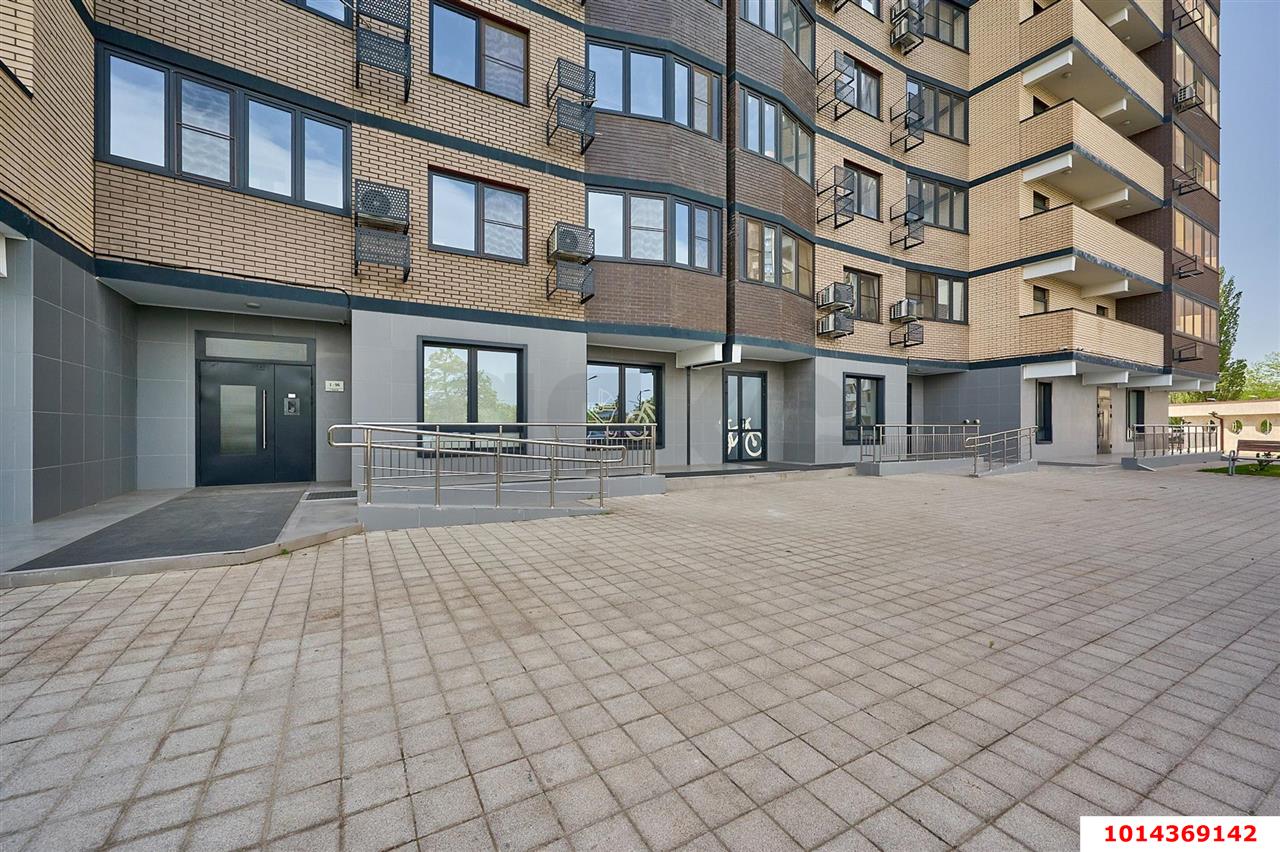 2-комнатная квартира 65 м², 16/22 эт. — фото 11