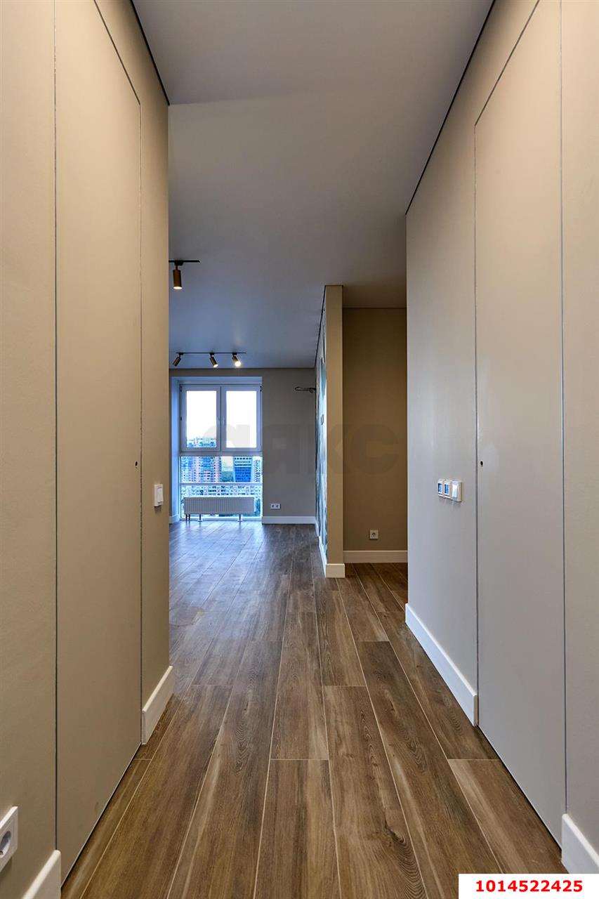 1-комнатная квартира 40 м², 16/25 эт. — фото 16