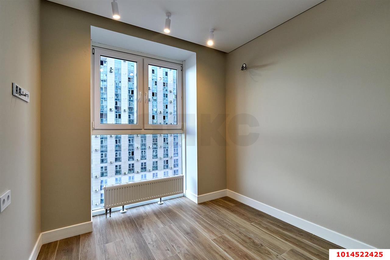 1-комнатная квартира 40 м², 16/25 эт. — фото 4