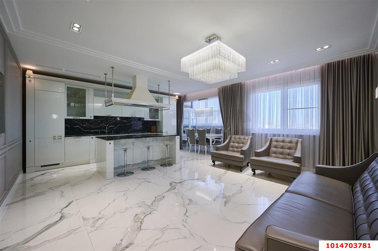 3-комнатная квартира 175 м², 18/24 эт. — фото 2