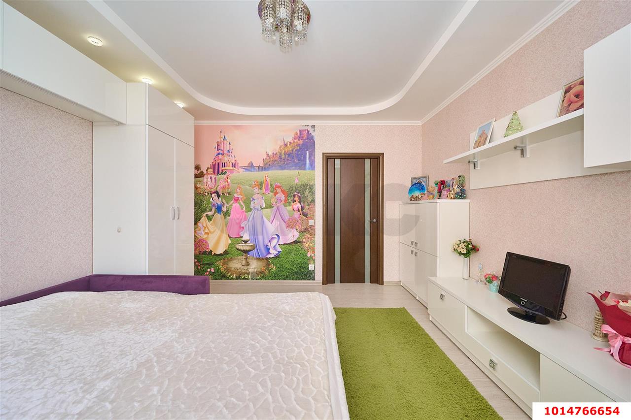 2-комнатная квартира 75 м², 15/18 эт. — фото 12