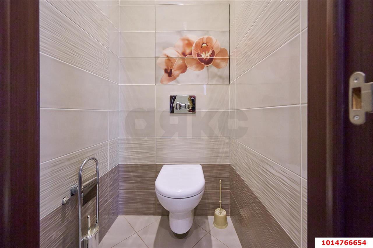 2-комнатная квартира 75 м², 15/18 эт. — фото 14