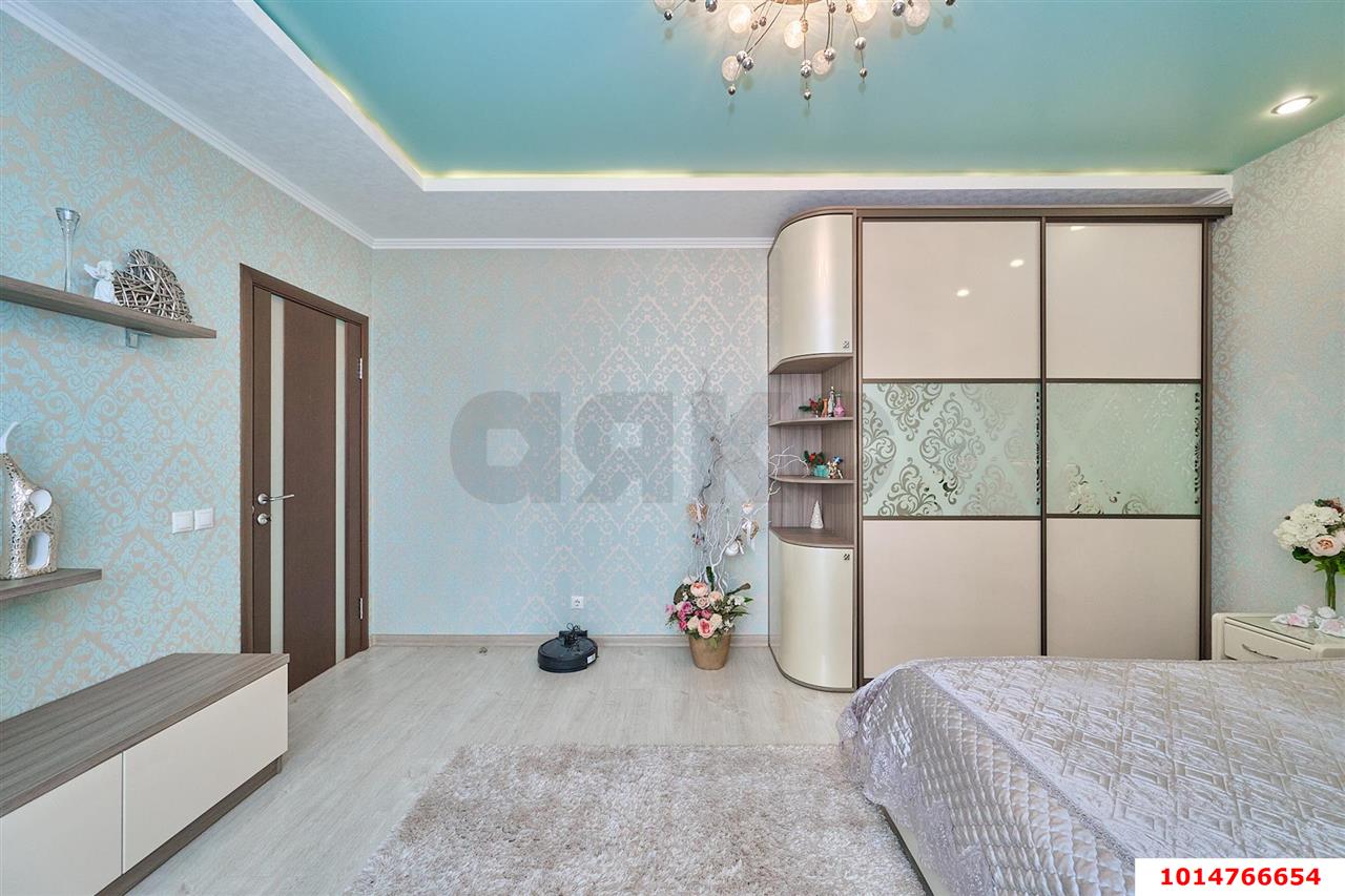 2-комнатная квартира 75 м², 15/18 эт. — фото 8