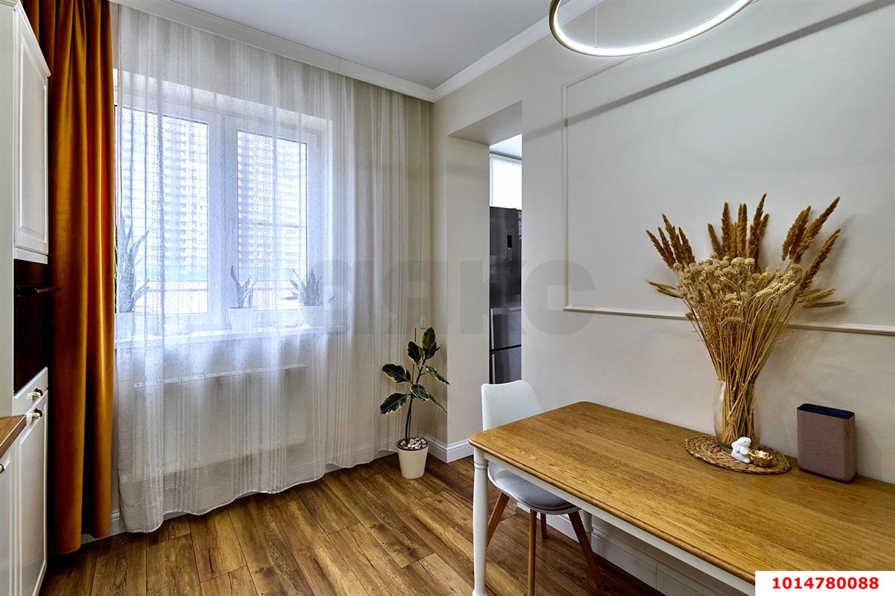 3-комнатная квартира 75 м², 3/19 эт. — фото 3