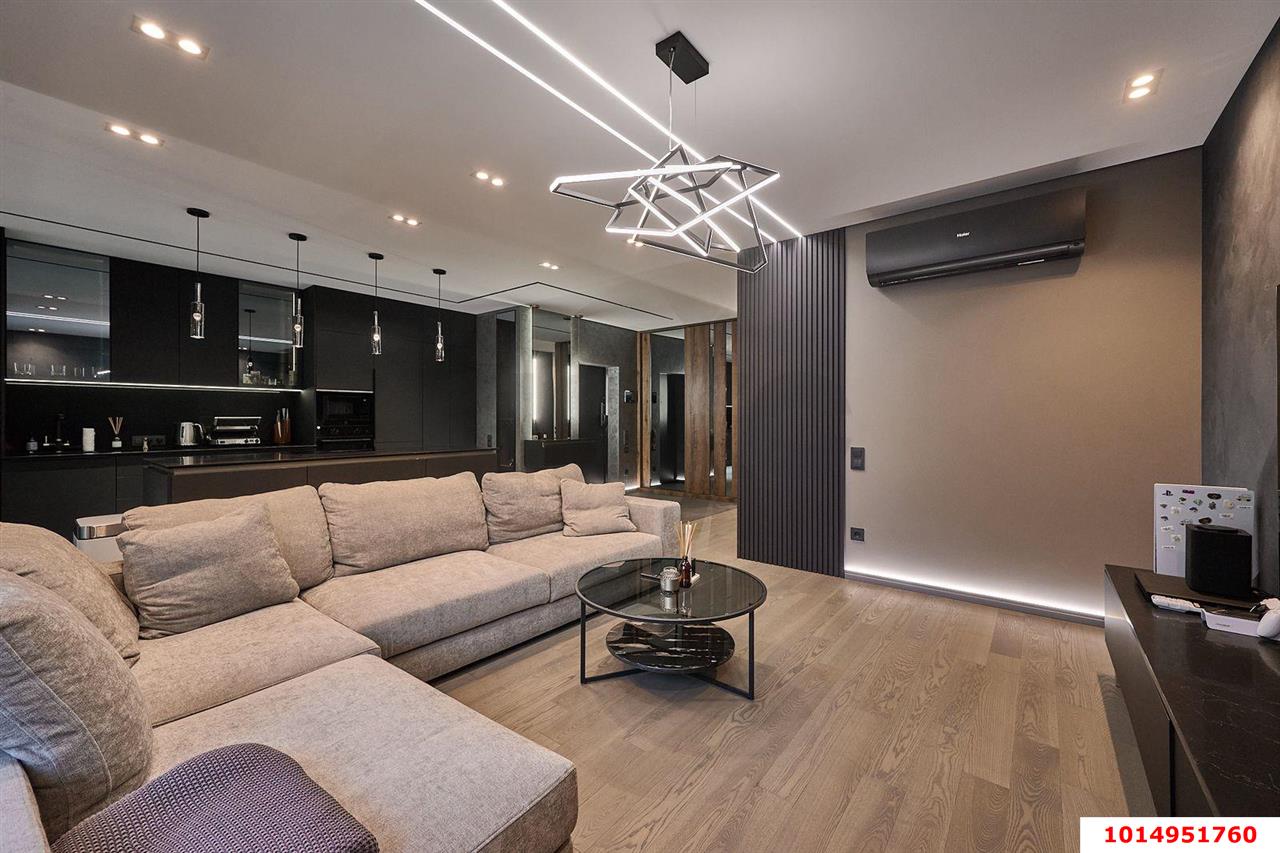 2-комнатная квартира 70 м², 16/25 эт. — фото 2