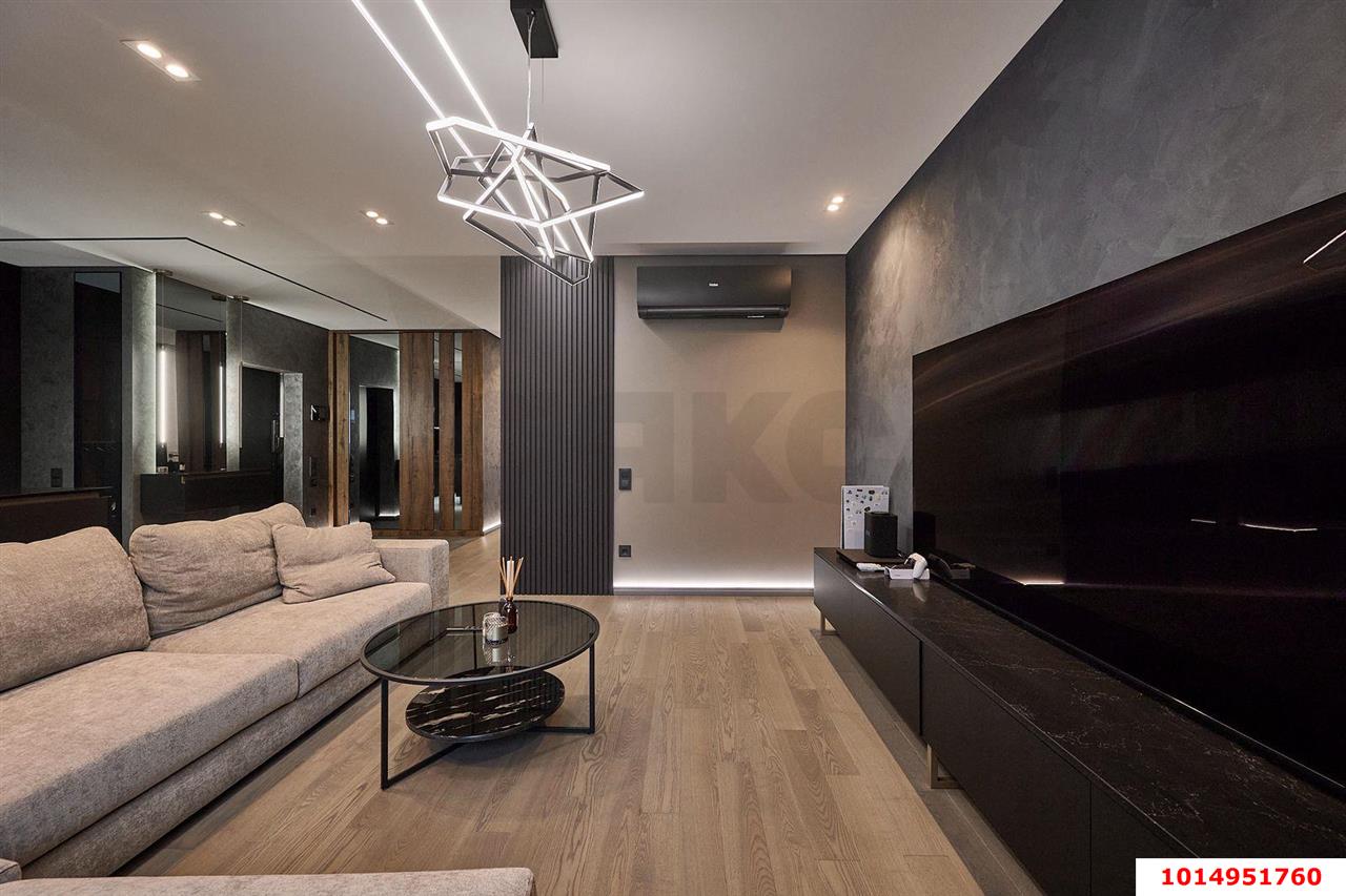 2-комнатная квартира 70 м², 16/25 эт. — фото 6