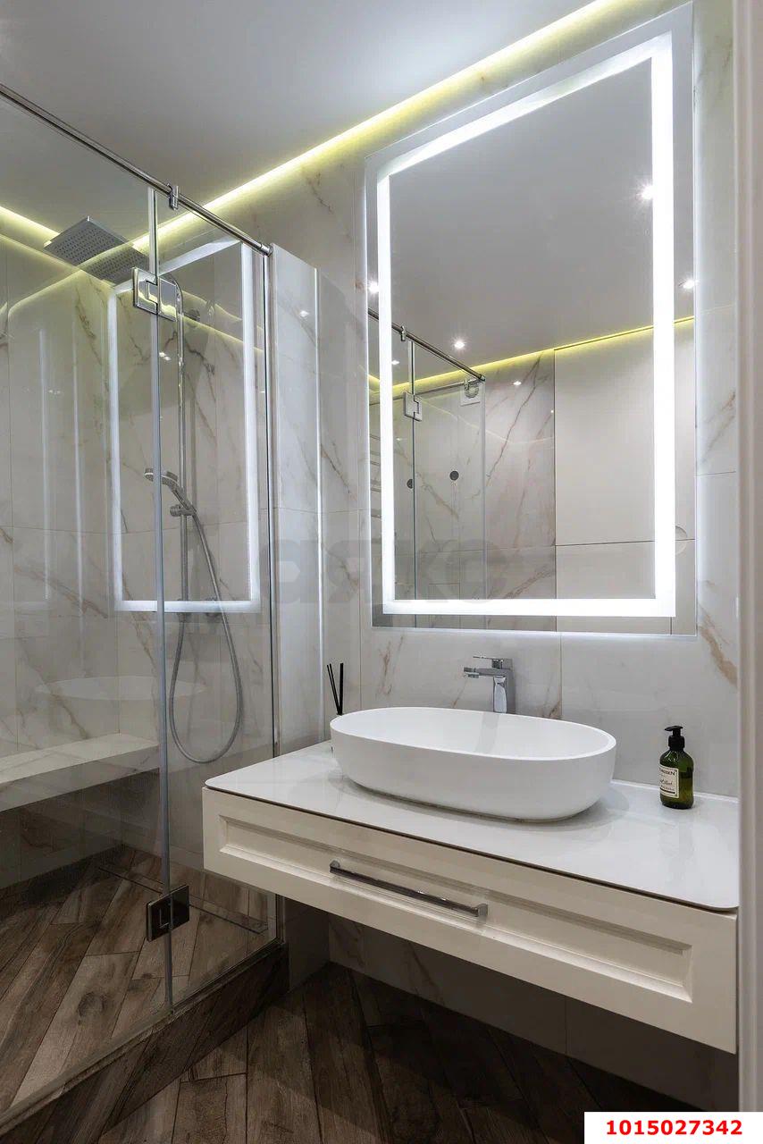 2-комнатная квартира 70 м², 2/22 эт. — фото 13
