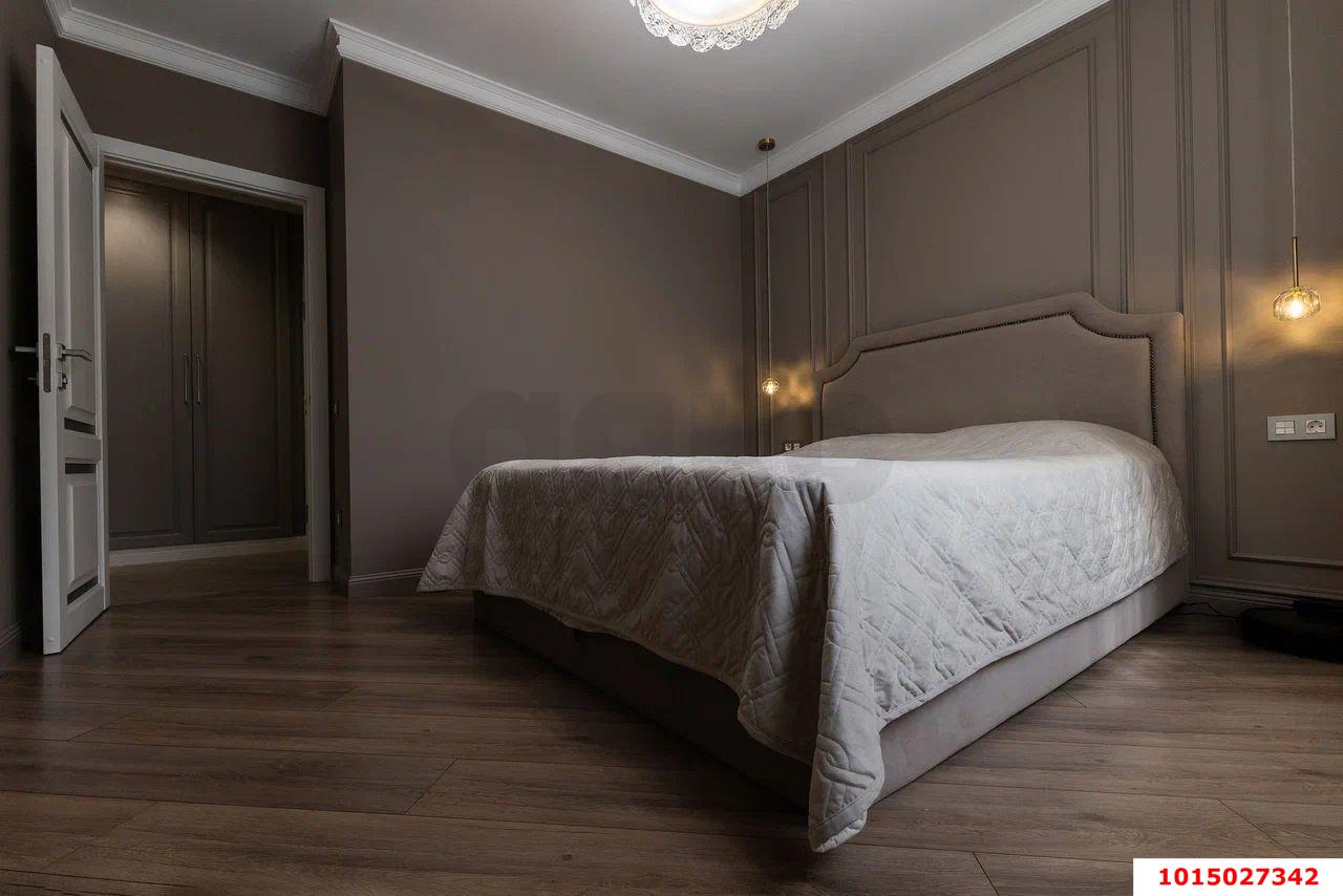2-комнатная квартира 70 м², 2/22 эт. — фото 8