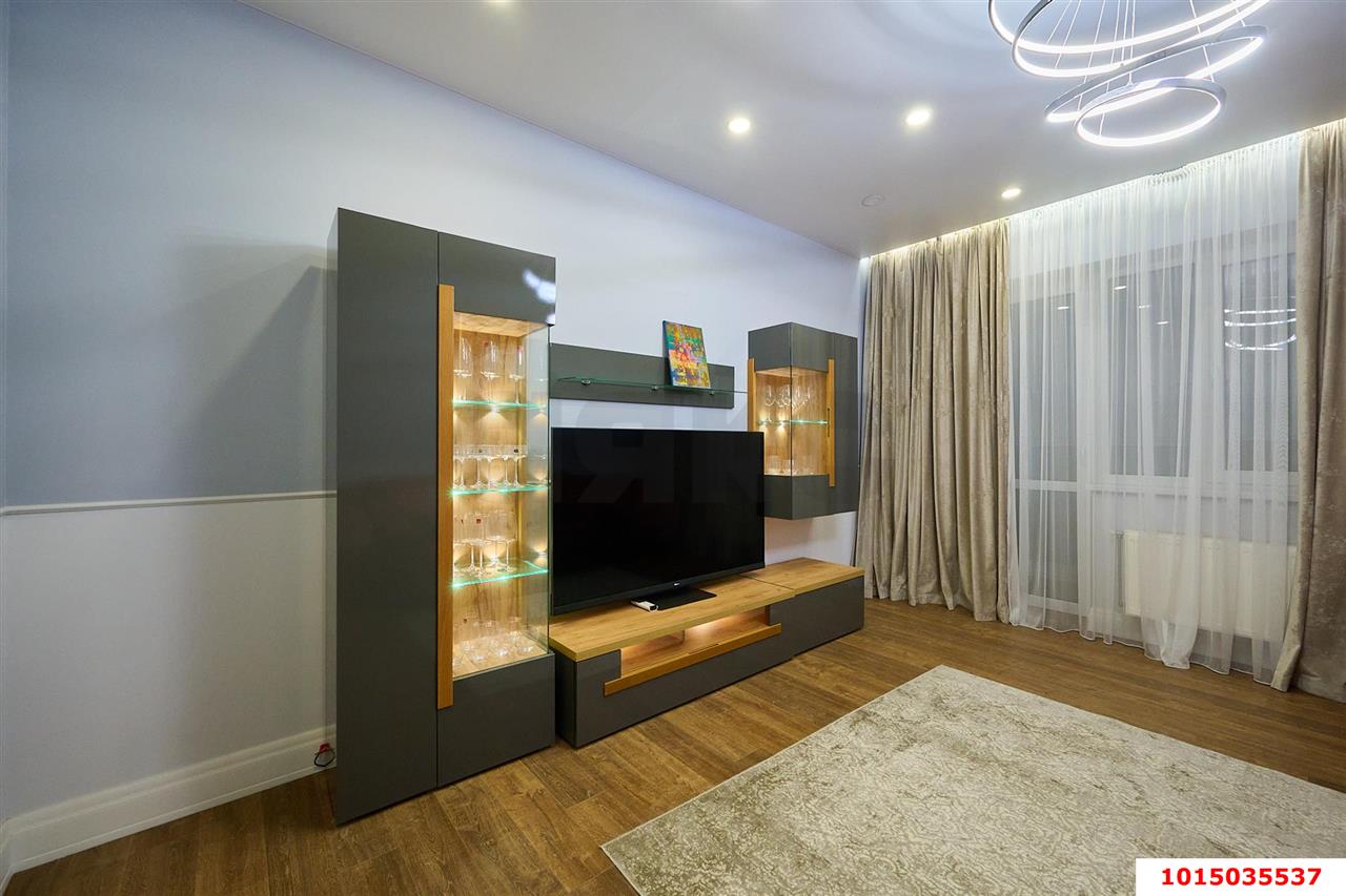 2-комнатная квартира 71 м², 19/19 эт. — фото 2