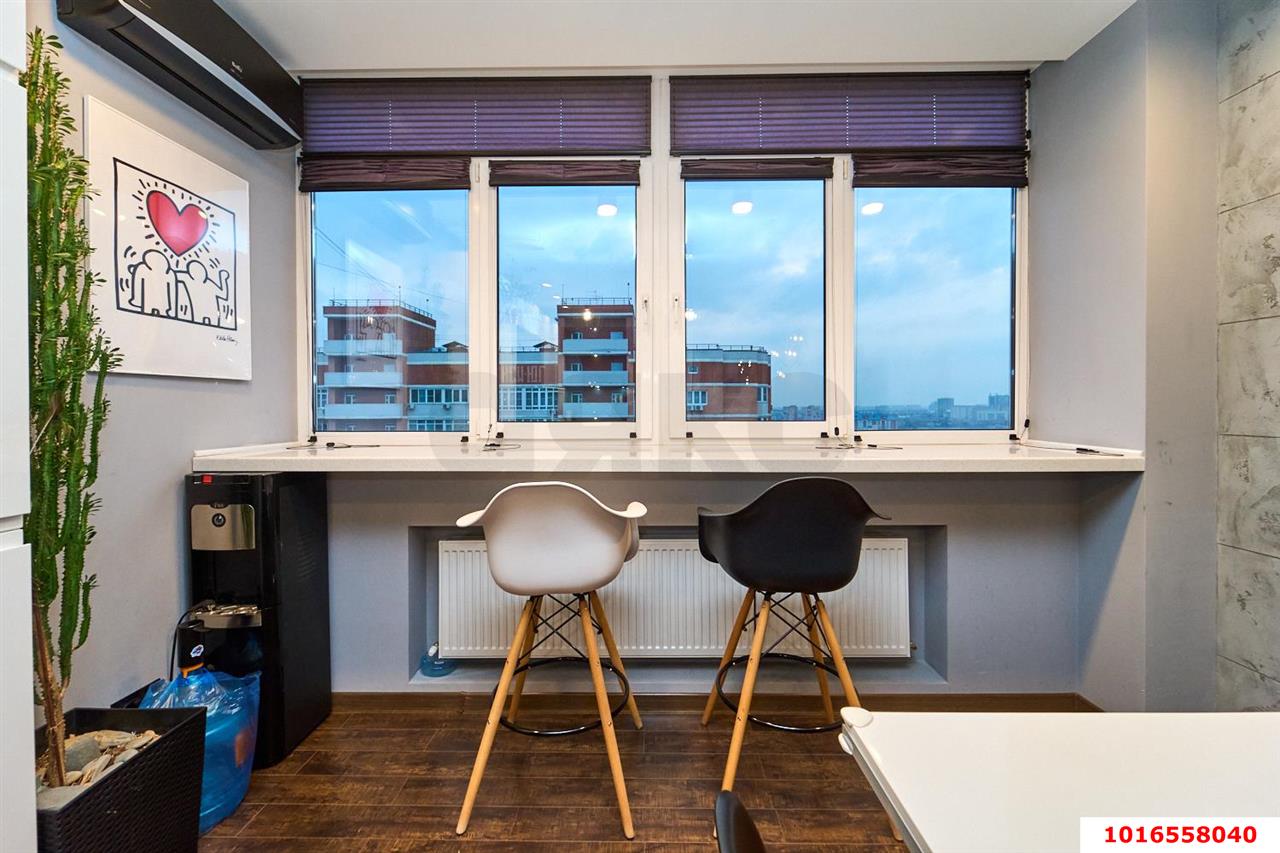 3-комнатная квартира 100 м², 19/20 эт. — фото 14