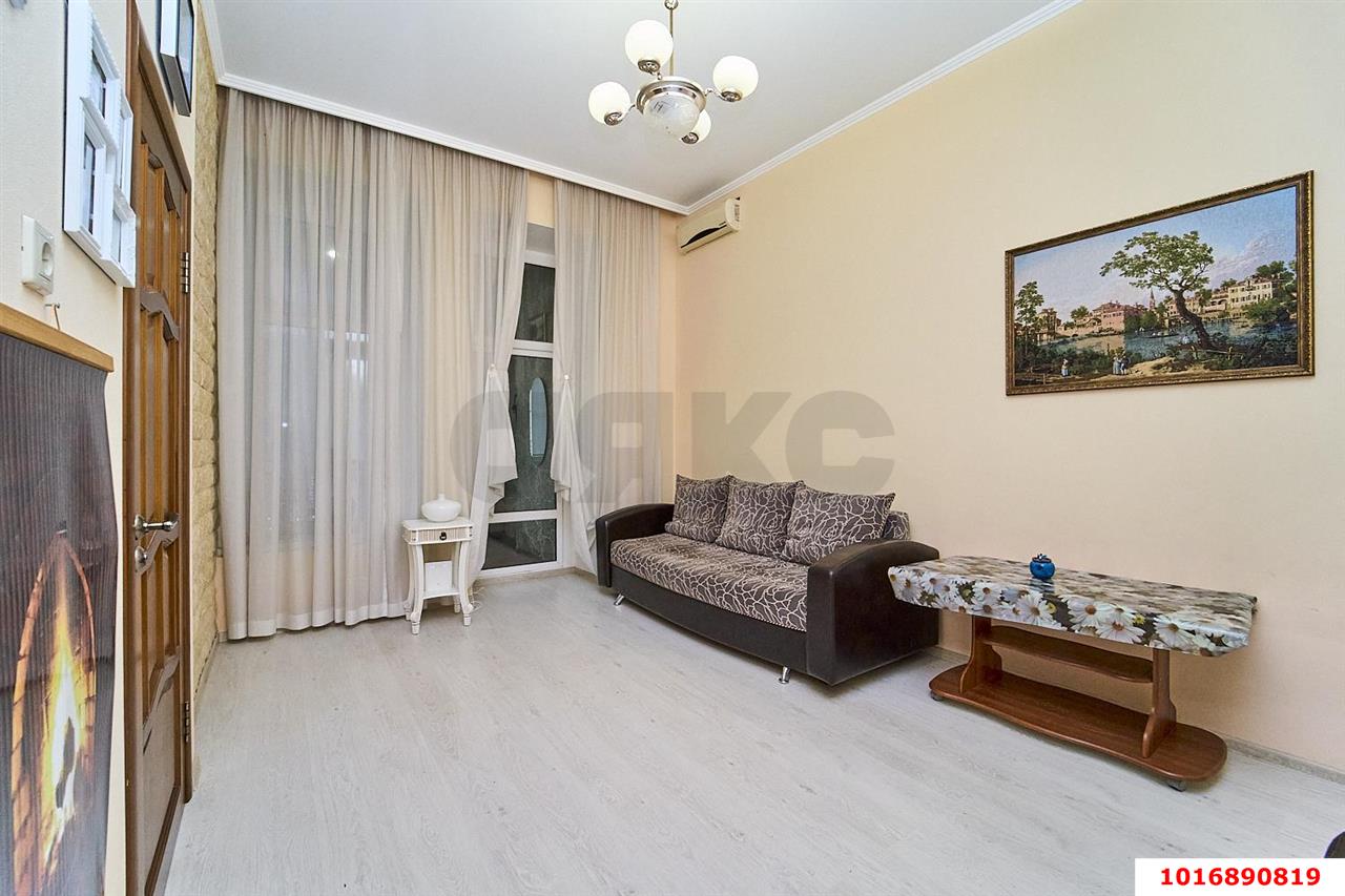 5+-комнатная квартира 200 м², 2/2 эт. — фото 6