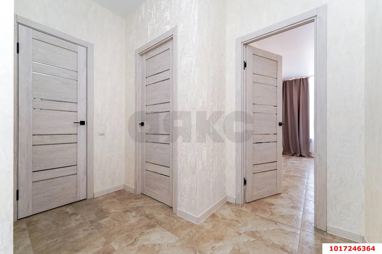1-комнатная квартира 40 м², 17/24 эт. — фото 16