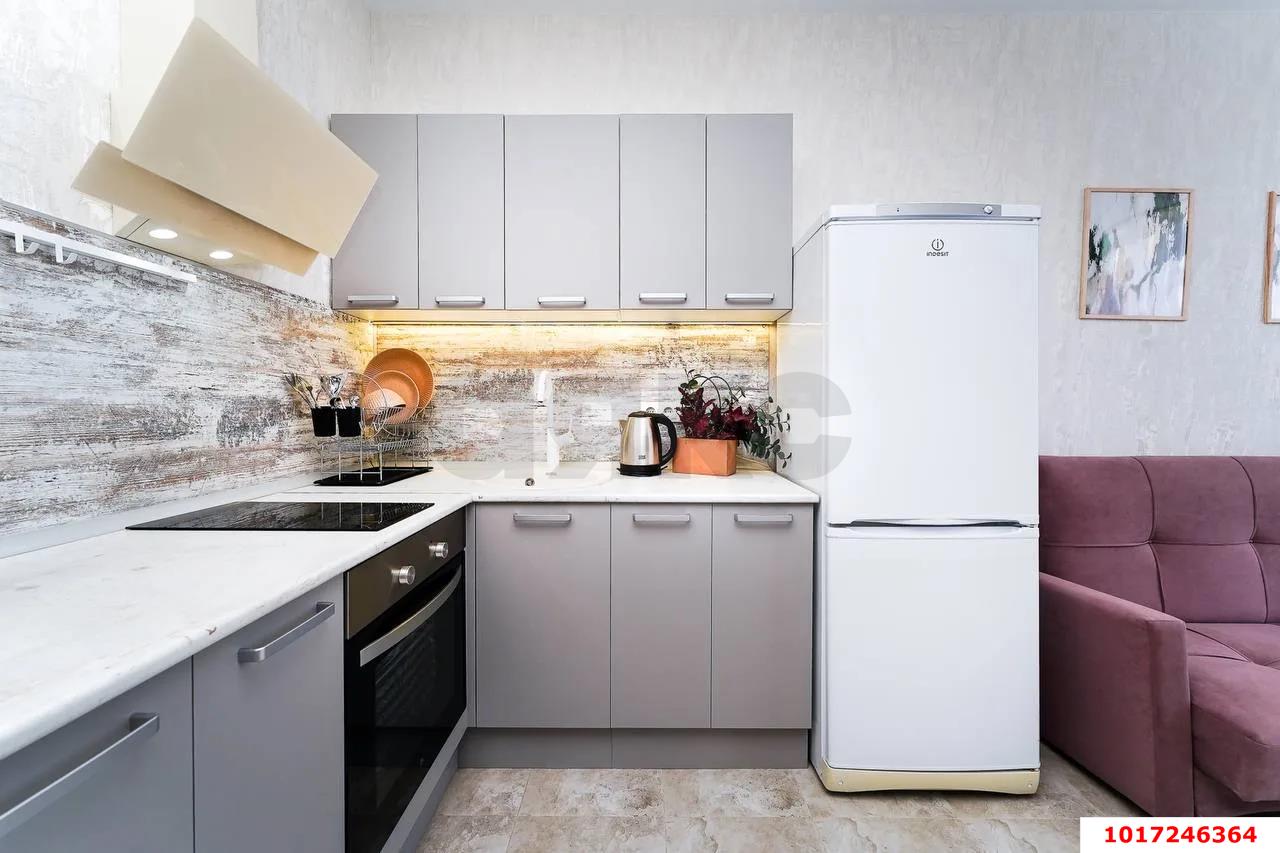 1-комнатная квартира 40 м², 17/24 эт. — фото 2