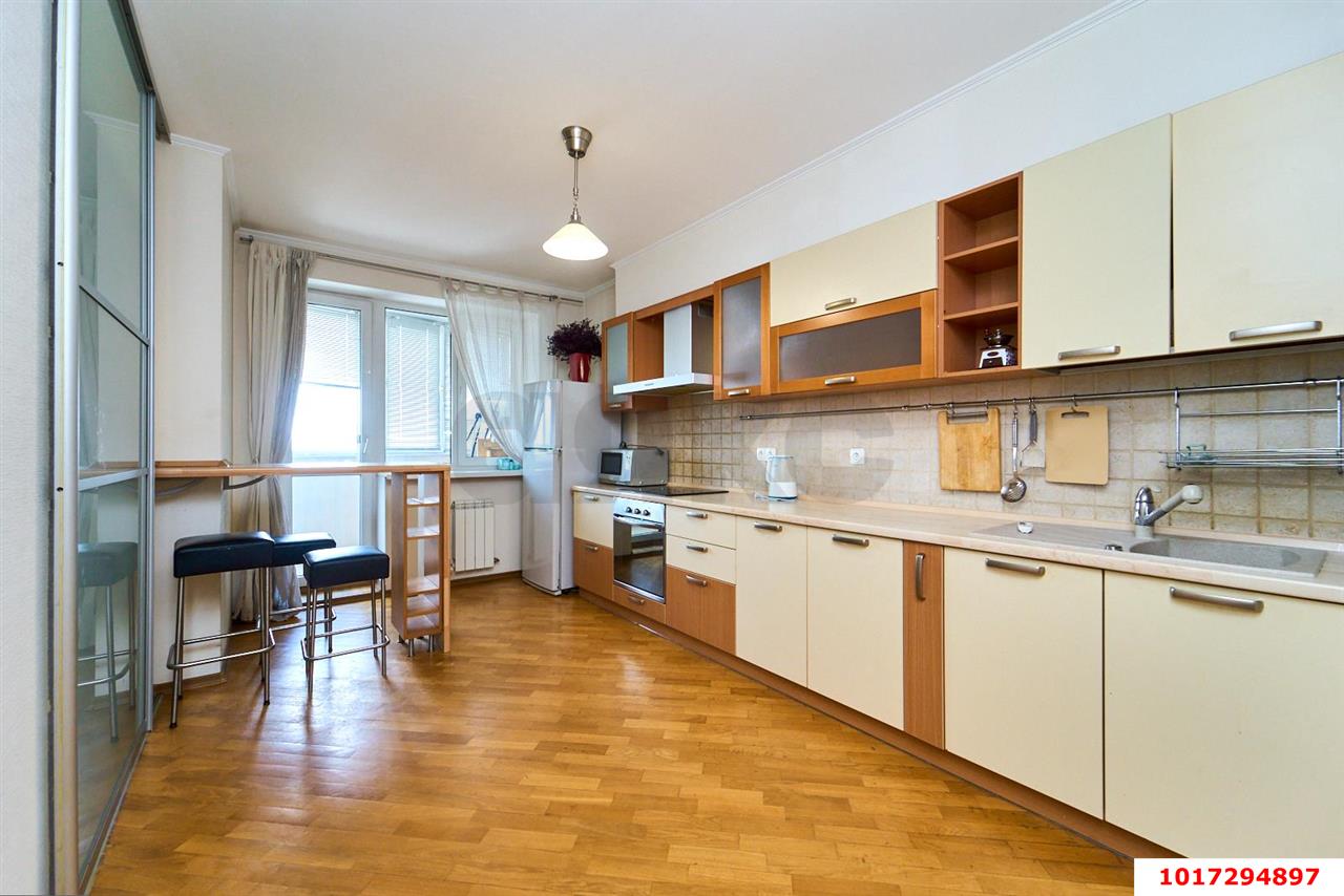 2-комнатная квартира 76 м², 8/12 эт. — фото 6
