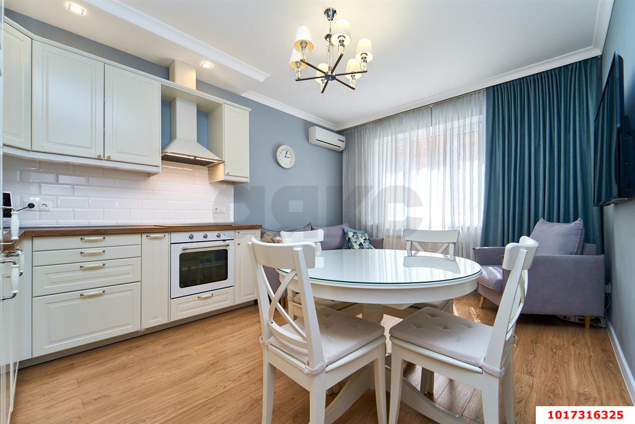 2-комнатная квартира 60 м², 3/18 эт. — фото 1
