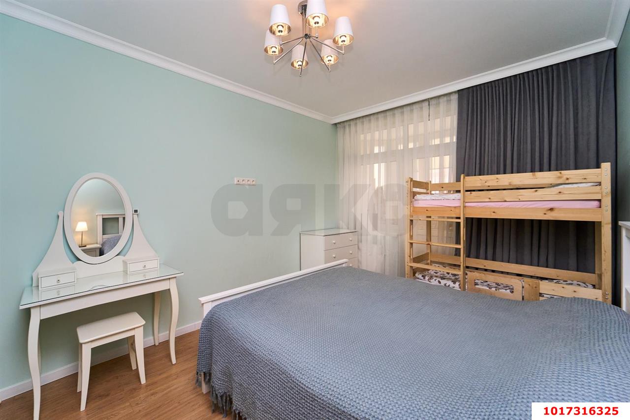 2-комнатная квартира 60 м², 3/18 эт. — фото 11
