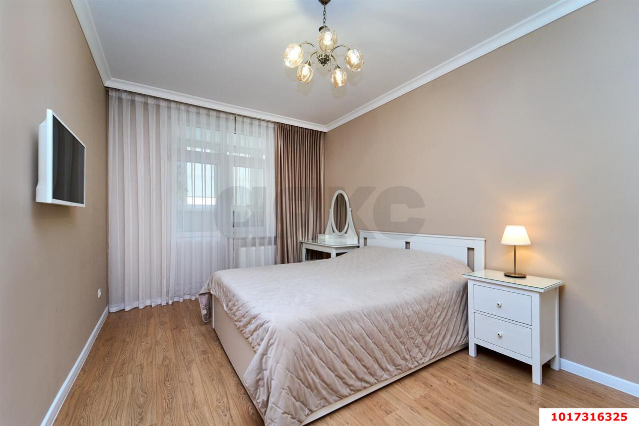 2-комнатная квартира 60 м², 3/18 эт. — фото 6