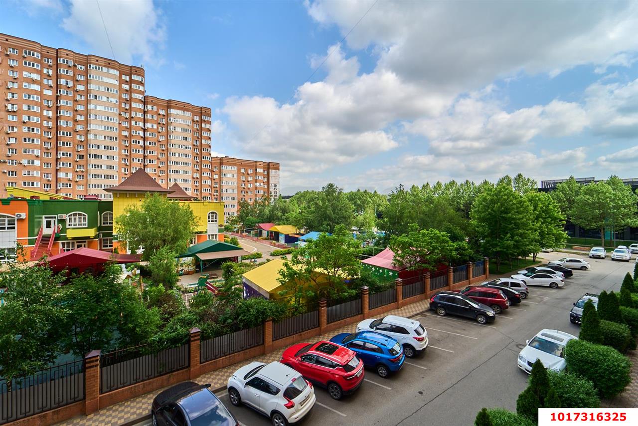 2-комнатная квартира 60 м², 3/18 эт. — фото 8