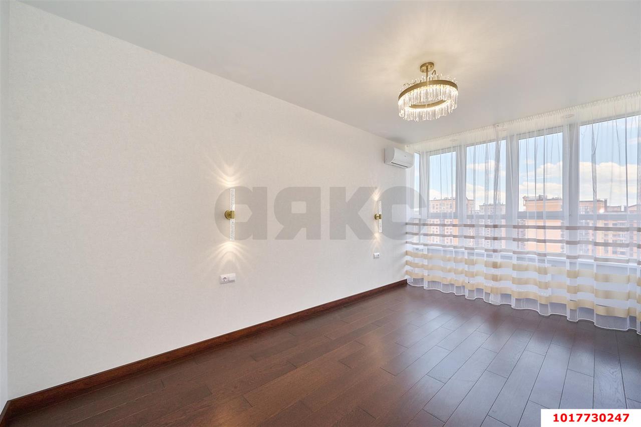 2-комнатная квартира 60 м², 20/24 эт. — фото 4