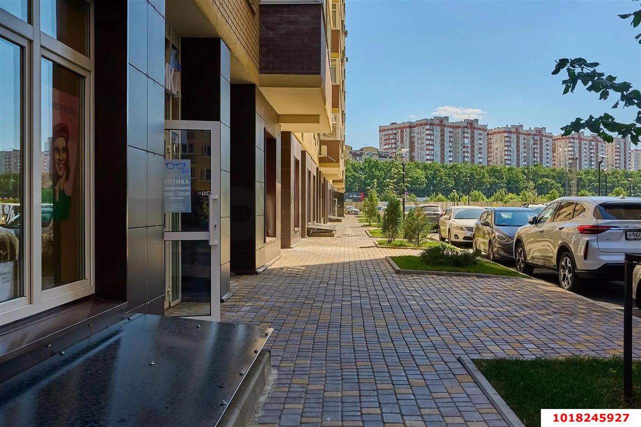 2-комнатная квартира 63 м², 24/24 эт. — фото 11