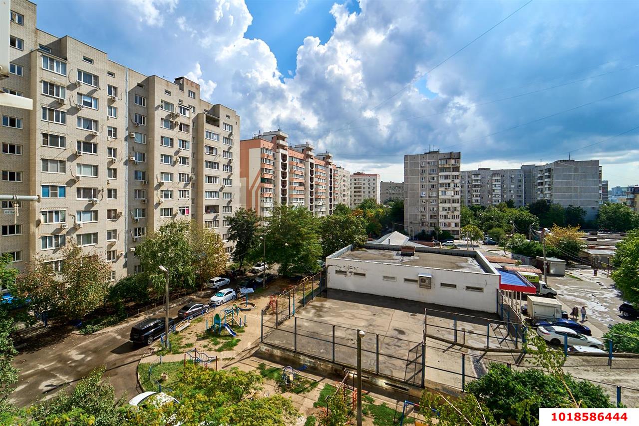 1-комнатная квартира 52 м², 5/10 эт. — фото 20