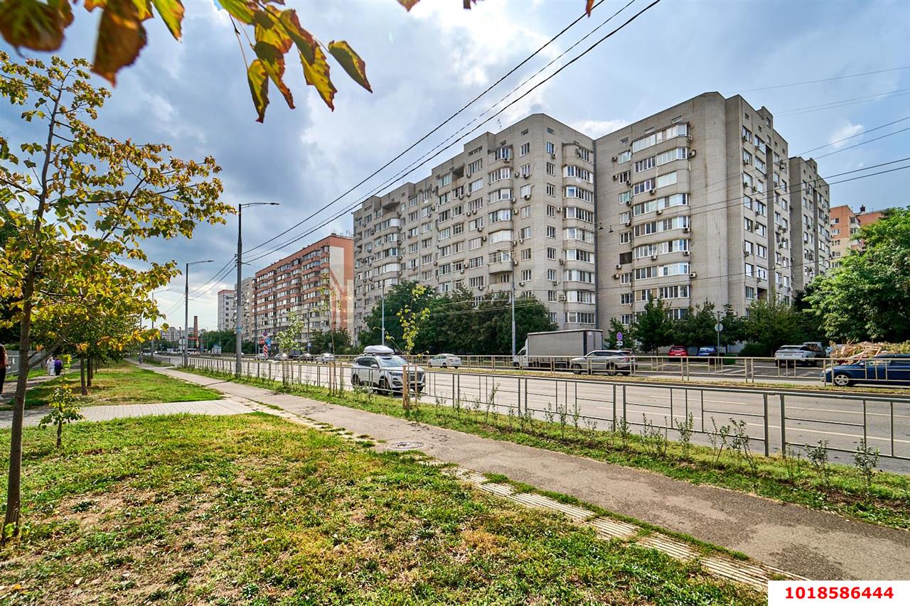 1-комнатная квартира 52 м², 5/10 эт. — фото 25