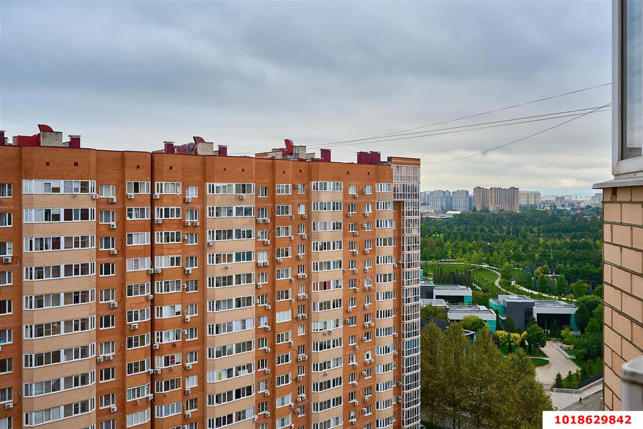 1-комнатная квартира 38 м², 17/18 эт. — фото 16
