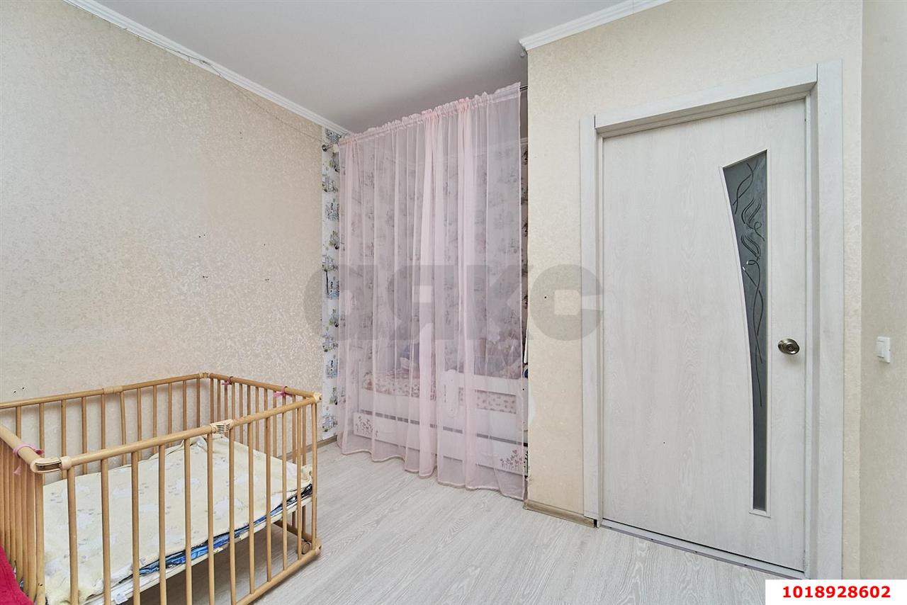 3-комнатная квартира 76 м², 1/3 эт. — фото 4