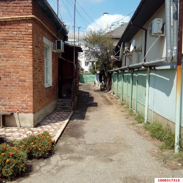 2-комнатная квартира 45 м², 1/1 эт.