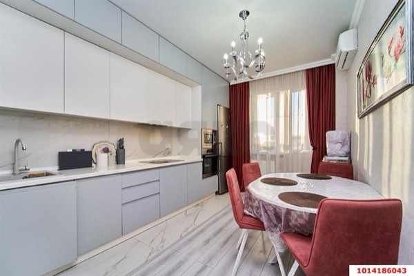 3-комнатная квартира 85 м², 2/19 эт.