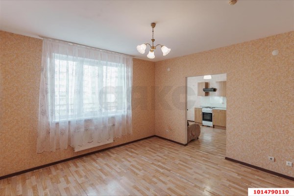 2-комнатная квартира 75 м², 8/17 эт.