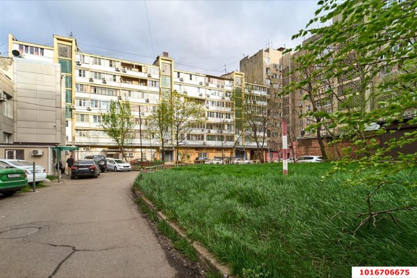 2-комнатная квартира 44 м², 2/9 эт.