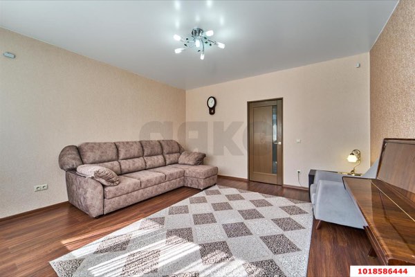 1-комнатная квартира 52 м², 5/10 эт.